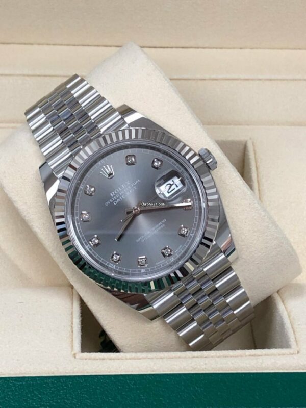 Compre Rolex Datejust 41mm mostrador de diamante falso com moldura canelada em ródio escuro 126334