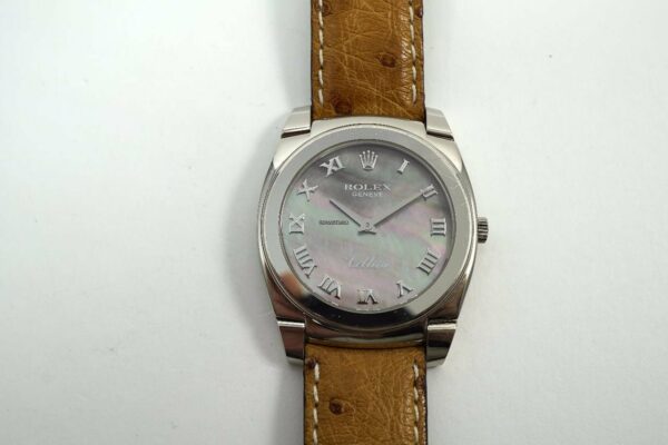Réplica de qualidade Rolex Cellini com mostrador madrepérola em ouro branco 18k 2007